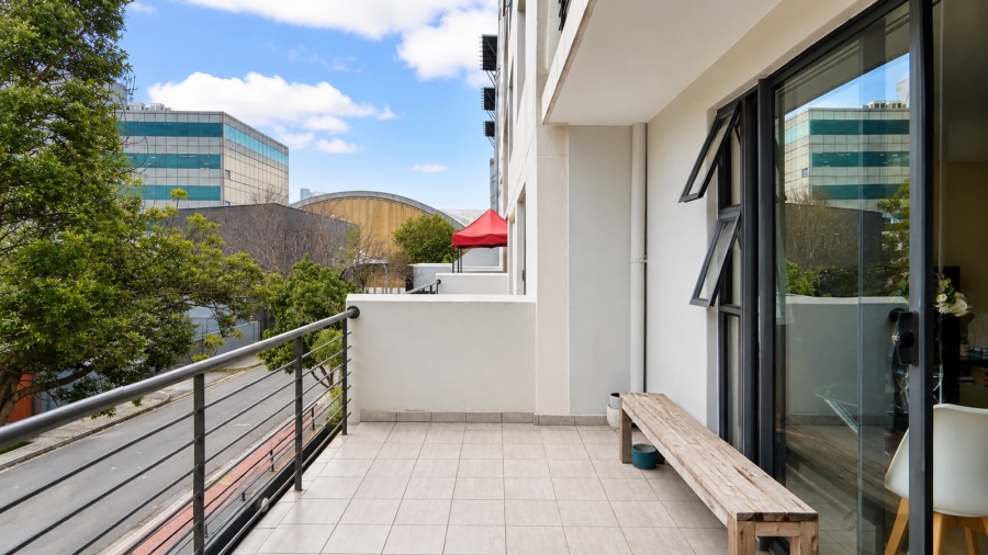1 Bedroom Property for Sale in Zonnebloem Western Cape